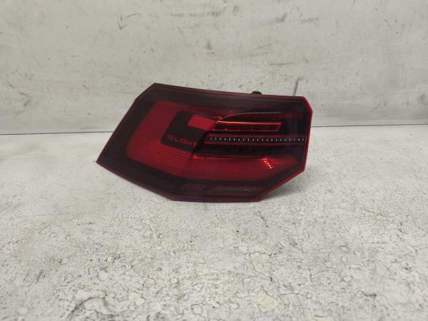 FEU ARRIERE GAUCHE VW - Vue 1